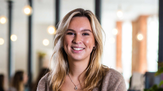 Liv portrait in the Fluid studio